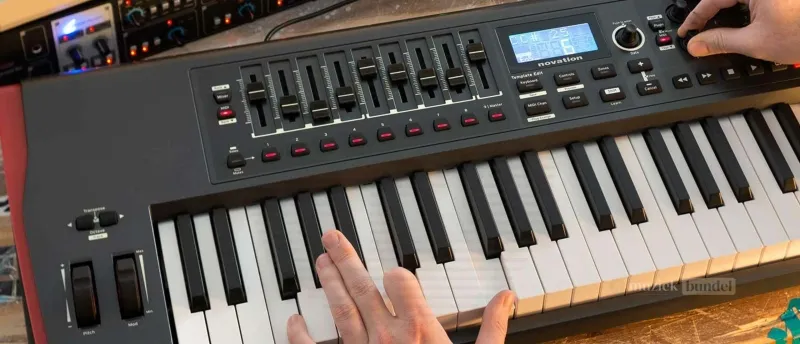 Belangrijkste Kenmerken van de Novation Impulse 61 | Muziekbundel.nl Overzicht van de belangrijkste kenmerken van de Novation Impulse 61 MIDI keyboard.