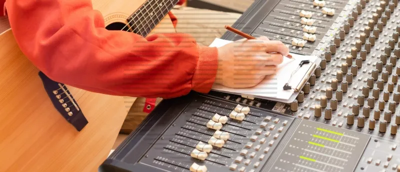 Compositie: Het schrijven van teksten en muziek Compositie: Het schrijven van teksten en muziek