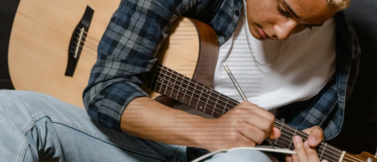 Hoe Schrijf je Zelf een Liedje: Tips en Tricks