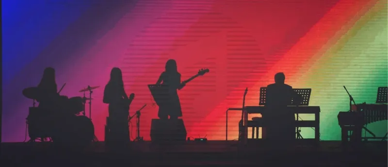 Keep on dreaming and play the piano Keep on dreaming and play the piano