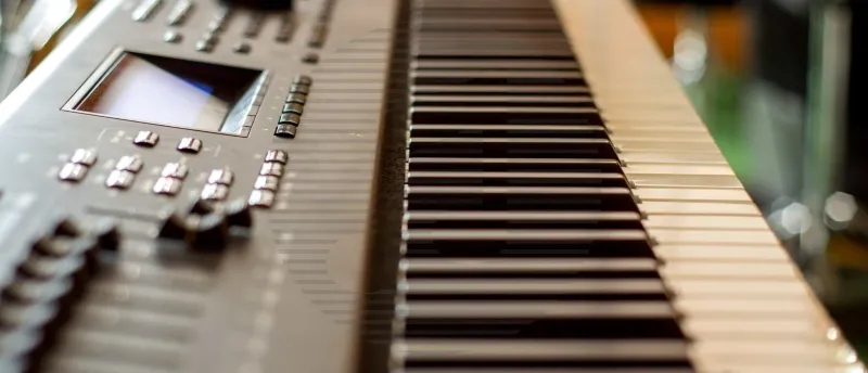 Liedjes spelen op een synthesizer, waar begin je? Liedjes spelen op een synthesizer, waar begin je?