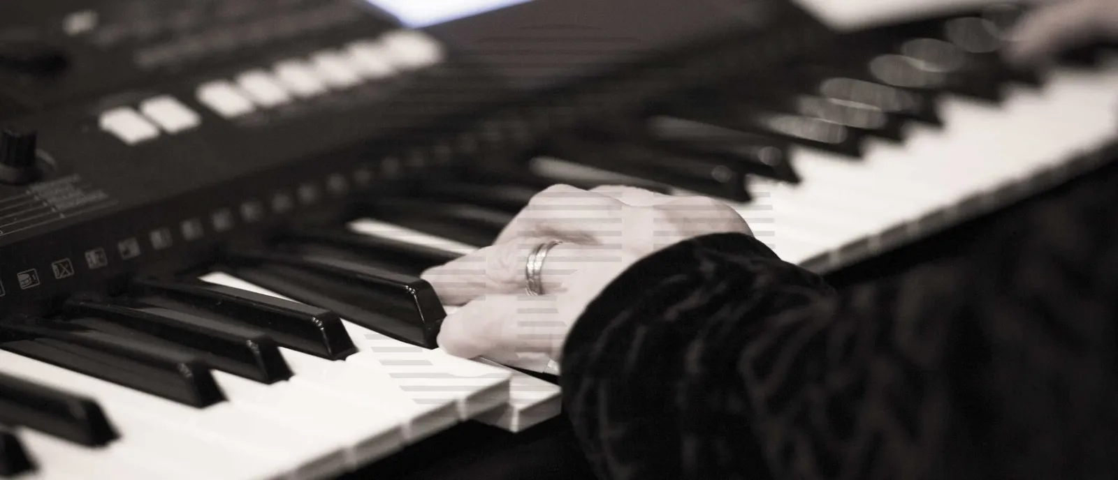 Piano Leren Spelen op een Keyboard, Is dat Slim?