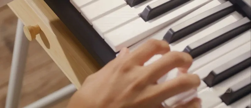 PSR-E383 Is de Perfecte Keuze voor de Eerste Stappen in de Wereld van Muziek - Muziekbundel.nl Yamaha PSR-E383: ideaal keyboard voor beginnende muzikanten