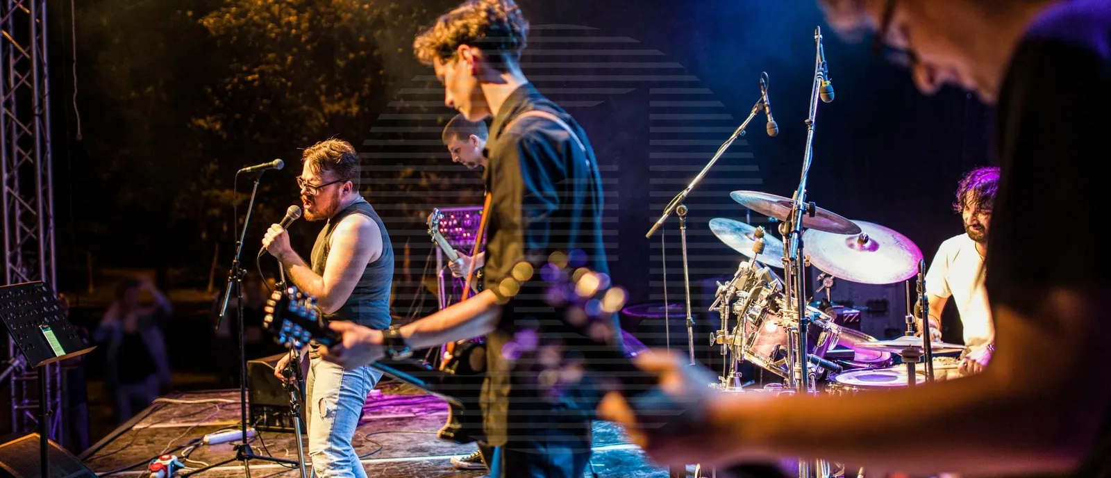 Spelen of zingen in een band, waar begin je?