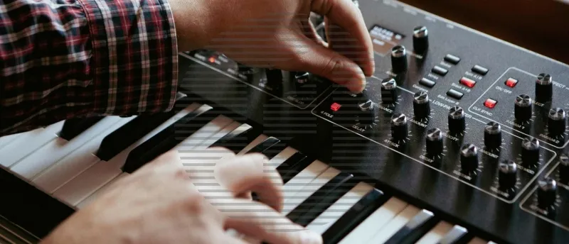 Synthesizer spelen Synthesizer spelen