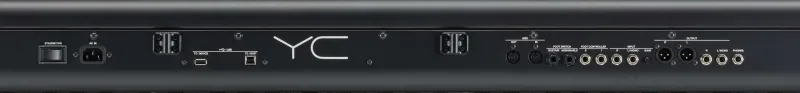Uitgebreide Aansluitmogelijkheden voor Flexibele Connectiviteit | Muziekbundel.nl Achterzijde van de Yamaha YC88 met uitgebreide aansluitmogelijkheden voor audio, MIDI en USB.