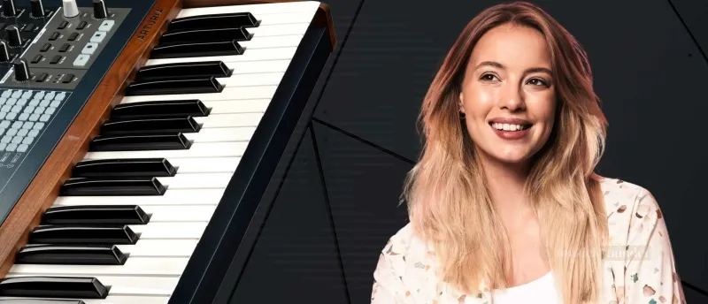 Voor wie is de Arturia PolyBrute bedoeld - Muziekbundel.nl Arturia PolyBrute synthesizer met Morphée-controller en toetsen, ideaal voor expressieve muzikanten.