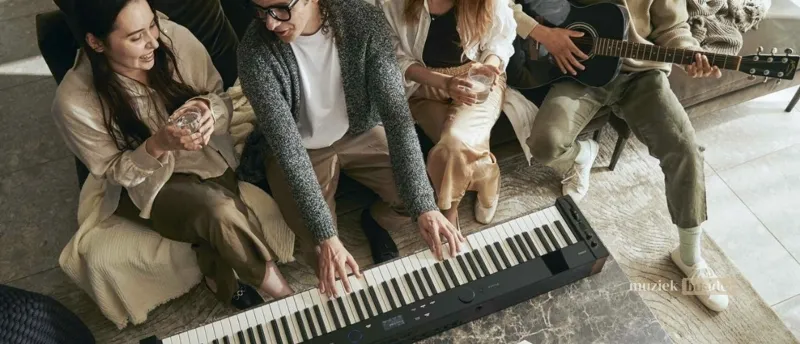 Voor Wie is de Casio PX-S6000 Geschikt? - Muziekbundel.nl Casio PX-S6000 digitale piano geschikt voor beginners, gevorderden en optredende muzikanten