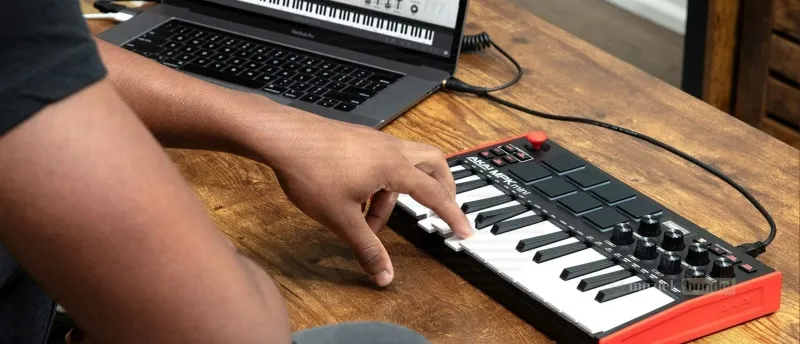 Wat Gebruikers Vinden van de Akai MPK Mini MK3 - Ervaringen en Beoordelingen | Muziekbundel.nl Akai MPK Mini MK3 Gebruikerservaringen: Wat Vinden Muzikanten van Deze MIDI-Controller?