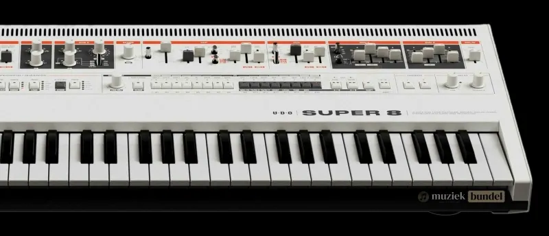 Wat Maakt de UDO Audio Super 8 Uniek? Innovatie & Klank | Muziekbundel.nl Ontdek wat de UDO Audio Super 8 uniek maakt. Een synth met binaurale architectuur, analoge warmte en digitale precisie voor een ongeëvenaarde sound.