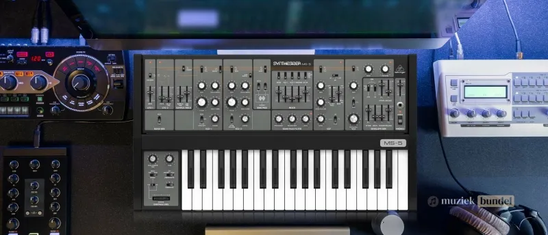 Wat vinden gebruikers van de Behringer MS-5 | Muziekbundel.nl Ervaringen van gebruikers met de Behringer MS-5, inclusief beoordelingen van het analoge geluid, de veelzijdigheid en de bouwkwaliteit van deze synthesizer.