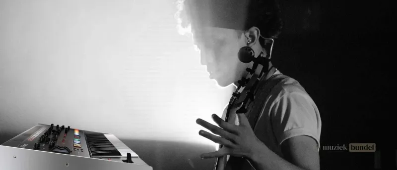 Welke bekende muzikanten gebruiken de JUPITER-X? | Muziekbundel.nl Bekende muzikanten en hun gebruik van de JUPITER-X synthesizer in studio en live-optredens.