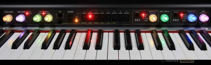 Welke ingebouwde effecten heeft de Crumar Seven? | Muziekbundel.nl.jpg Ingebouwde effecten van de Crumar Seven, zoals tremolo, chorus, phaser, flanger en reverb